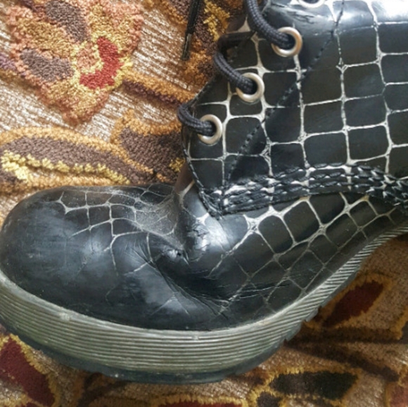 Doc Martens Black Silver 7 eye Heeled Boots - Picture 4 of 10